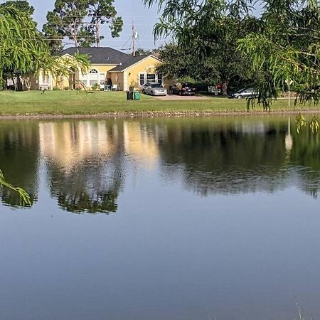 Port Saint Lucie A Little Piece Of Heaven- Peaceful Lake View Apartment- 1 Min From I95 And Turnpike Port St. Lucie Ngoại thất bức ảnh