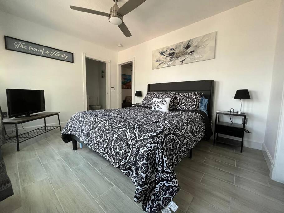 Port Saint Lucie A Little Piece Of Heaven- Peaceful Lake View Apartment- 1 Min From I95 And Turnpike Port St. Lucie Ngoại thất bức ảnh